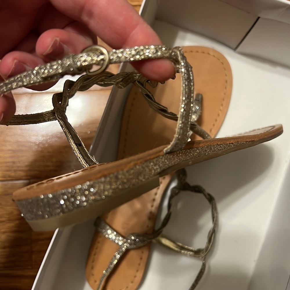 Sandals - Picture 4 of 4